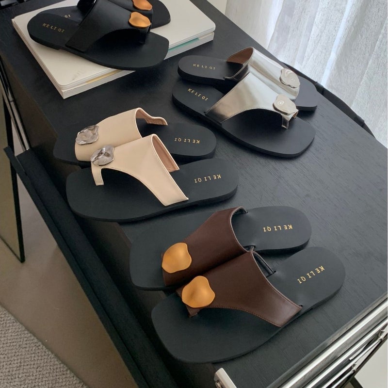 Women's Flat Sandals with Metal Toe Strap - Image 1