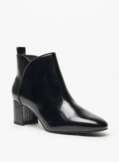 سيليست Women's Solid Ankle Boots with Block Heel and Zip Closure