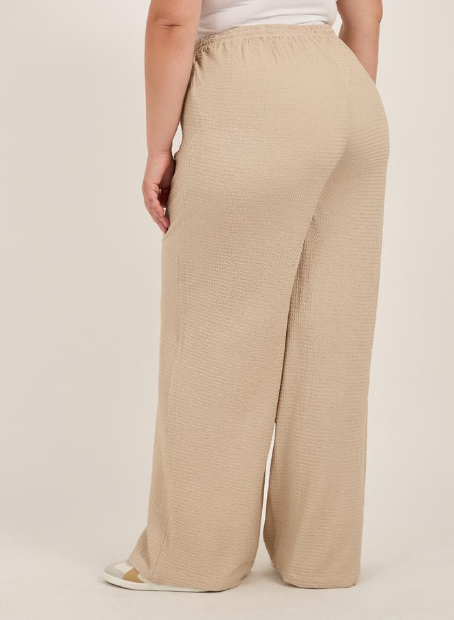 Styli Plus Size Textured Wide Leg Trousers with Drawstring - Image 5