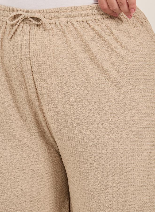 Styli Plus Size Textured Wide Leg Trousers with Drawstring - Image 4