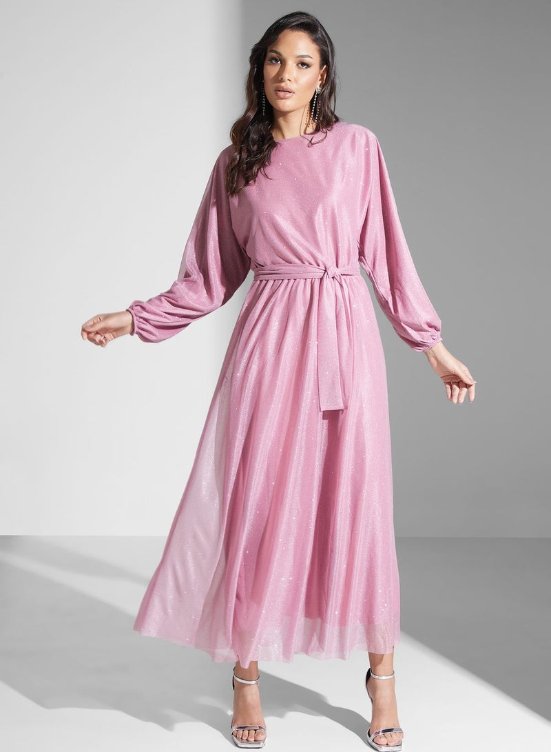 خزانة فستان بنسيج لامع وقصة ضيقة - Image 1