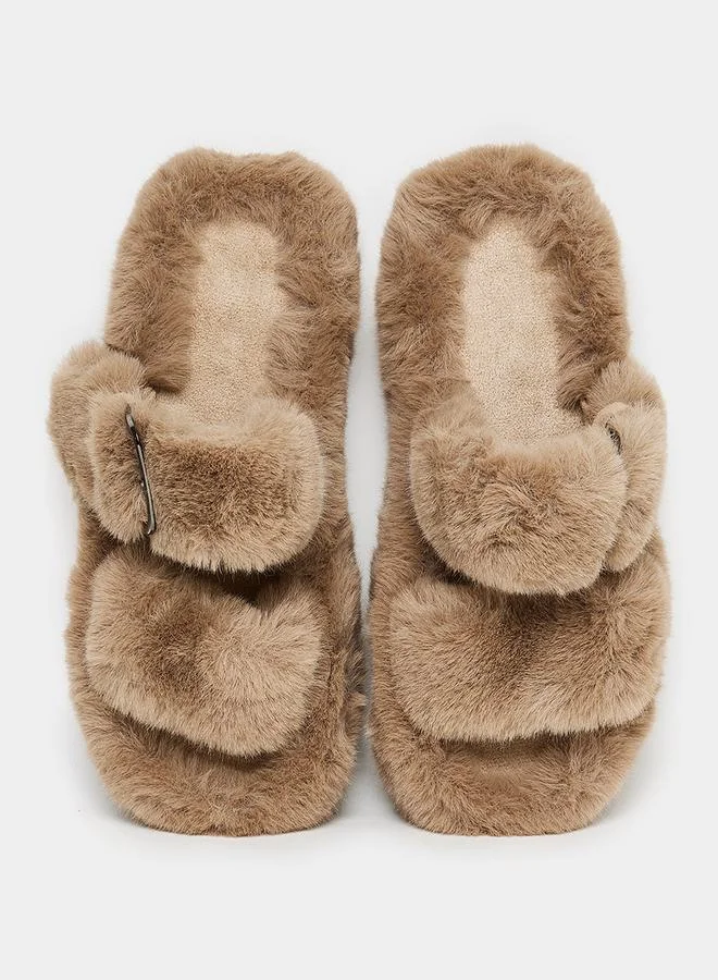Styli Double Strap Buckle Detail Fluffy Flatform Bedroom Slippers
