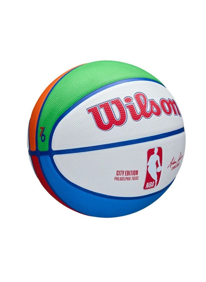 ويلسون كرة سلة NBA Team City Edition Icon Philadelphia 76ers 2024-2025 - الحجم الرسمي وقبضة متينة وجودة ممتازة للعب في الأماكن المغلقة والمفتوحة  - Image 3