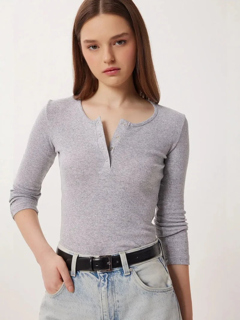 السعادة في إسطنبول ISTANBUL Slim Fit U Collar Long Sleeved Blouse
