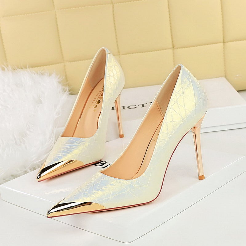 3739-21 Retro High-Heeled Shoes Stiletto Low-Mouth Metal Pointed Crack Women'S Shoes Banquet High-Heeled Shoes - Image 1