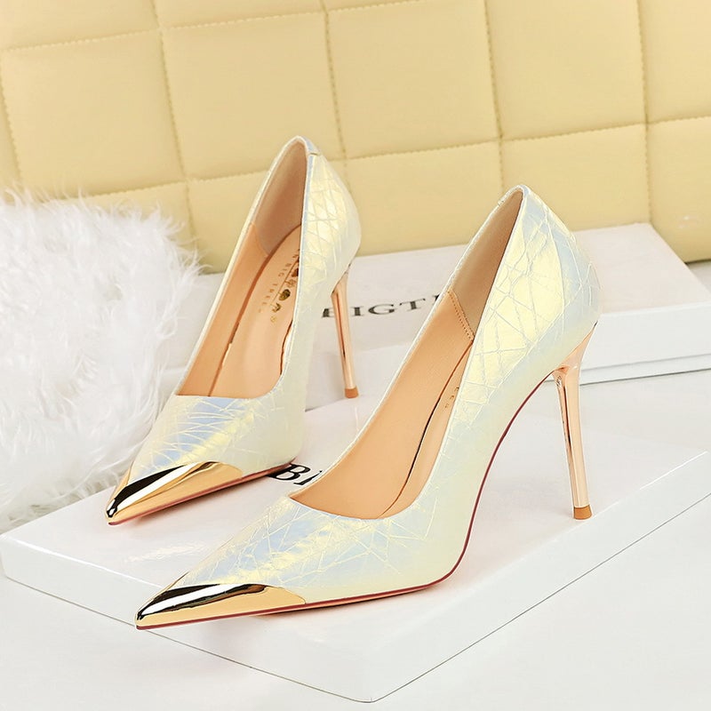 3739-21 Retro High-Heeled Shoes Stiletto Low-Mouth Metal Pointed Crack Women'S Shoes Banquet High-Heeled Shoes - Image 4