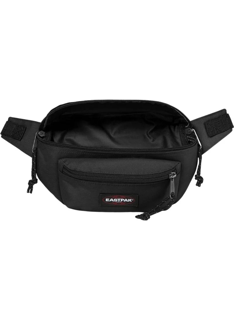 EASTPAK Doggy Bag Sunday Black Waist Bag