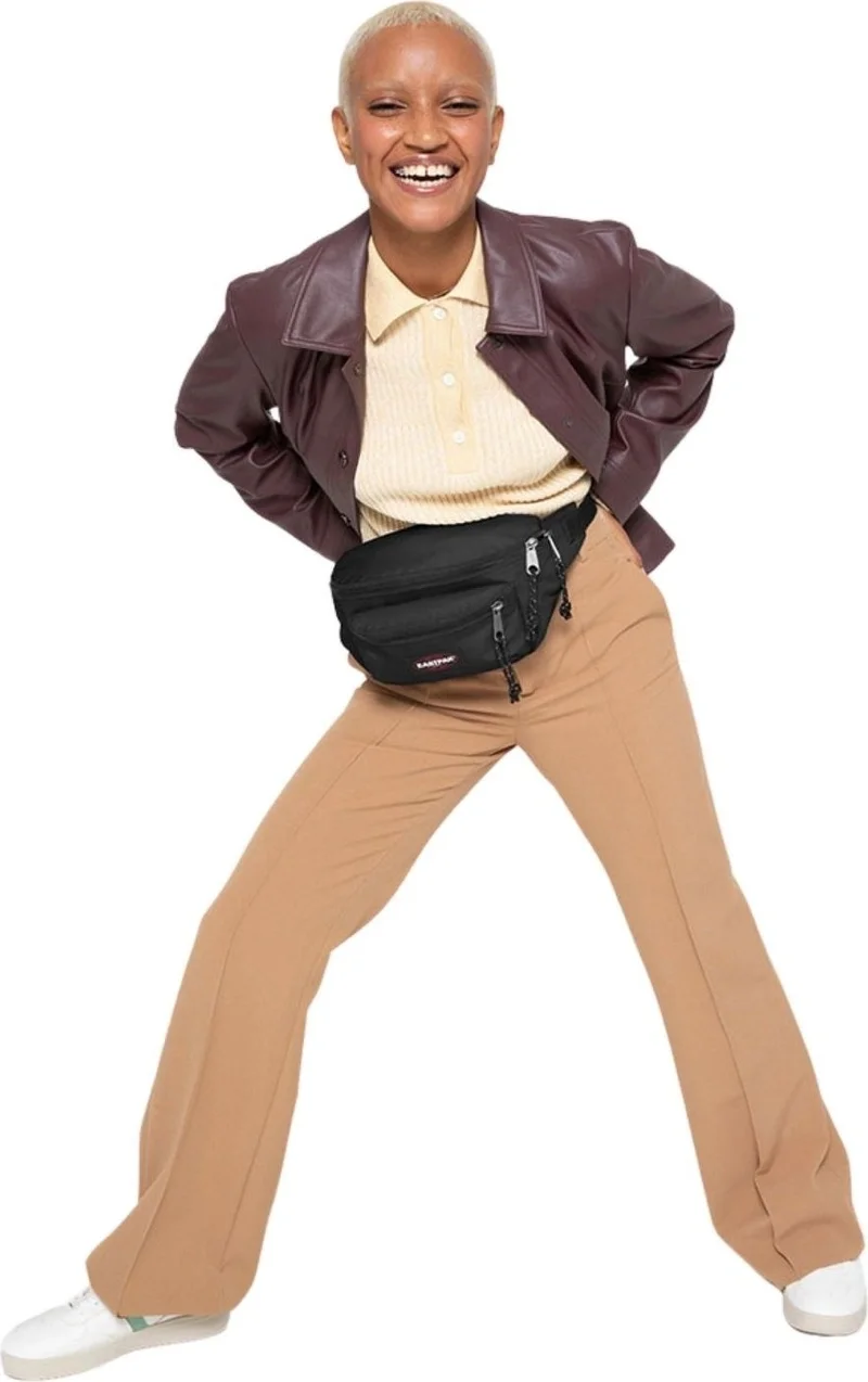 EASTPAK Doggy Bag Sunday Black Waist Bag
