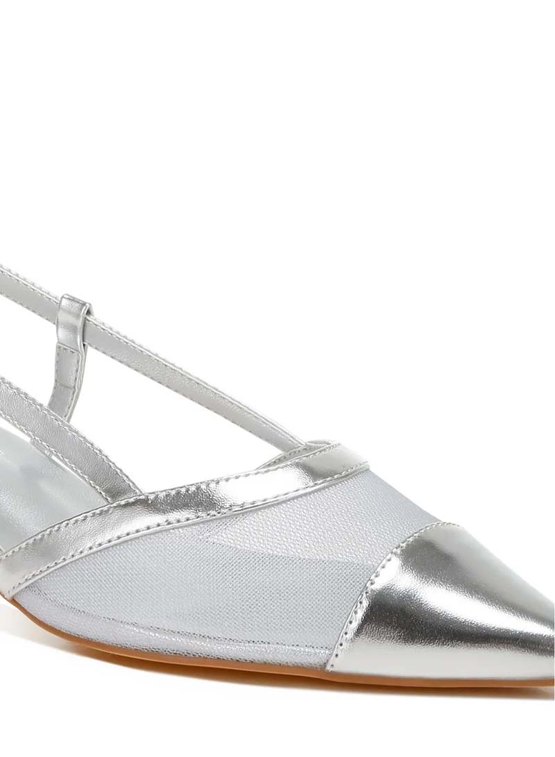 لندن راج شبكة Slingback الصنادل باللون الفضي