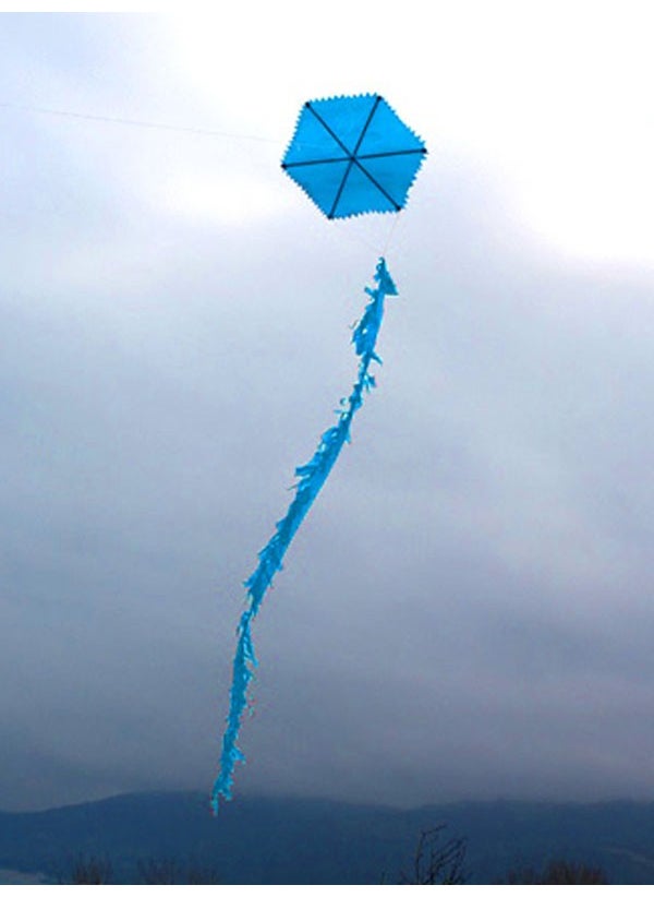 Gülen Uçurtma - Laughing Kite / D-Mount Nylon Hexagonal Kite Making Set - With Plastic Slats (Medium Size) - Image 1