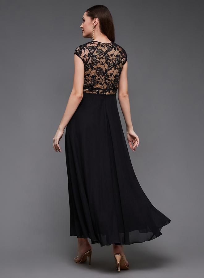 Miss Chase Black Maxi Dress with Lace Detail - Image 4