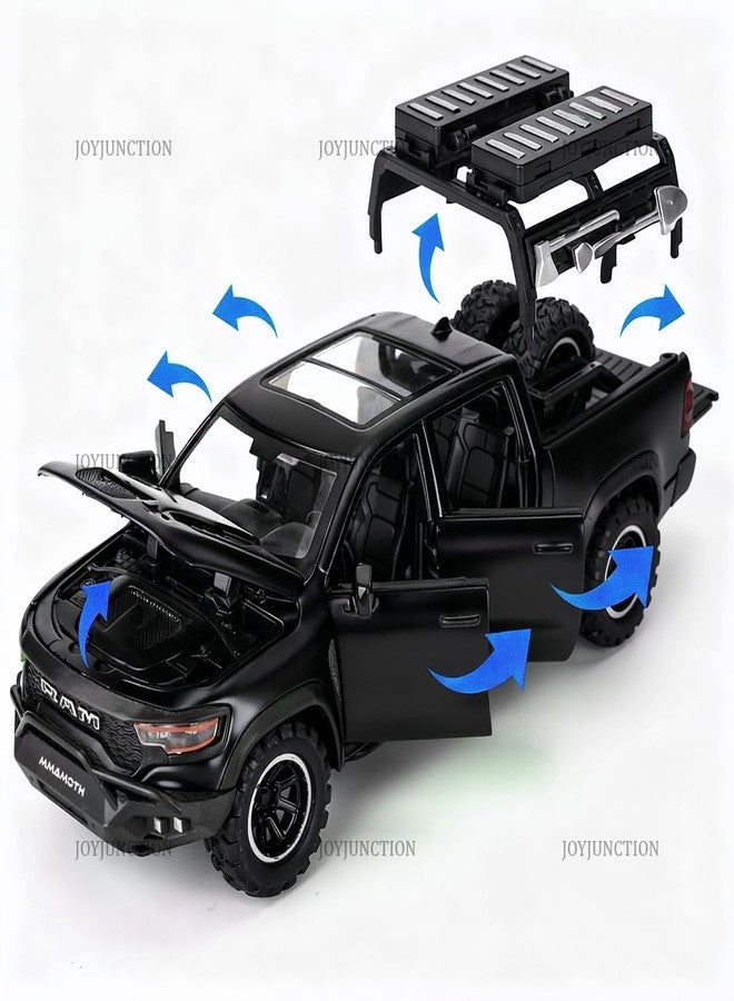 JOY JUNCTION سيارة نموذجية من طراز JOY JUNCTION RAM Mammoth Pick-Up بمقياس 1:32، مصنوعة من سبيكة معدنية حصرية، تعمل بنظام السحب للخلف، مزودة بأبواب قابلة للفتح وموسيقى خفيفة (لون أسود). - Image 3