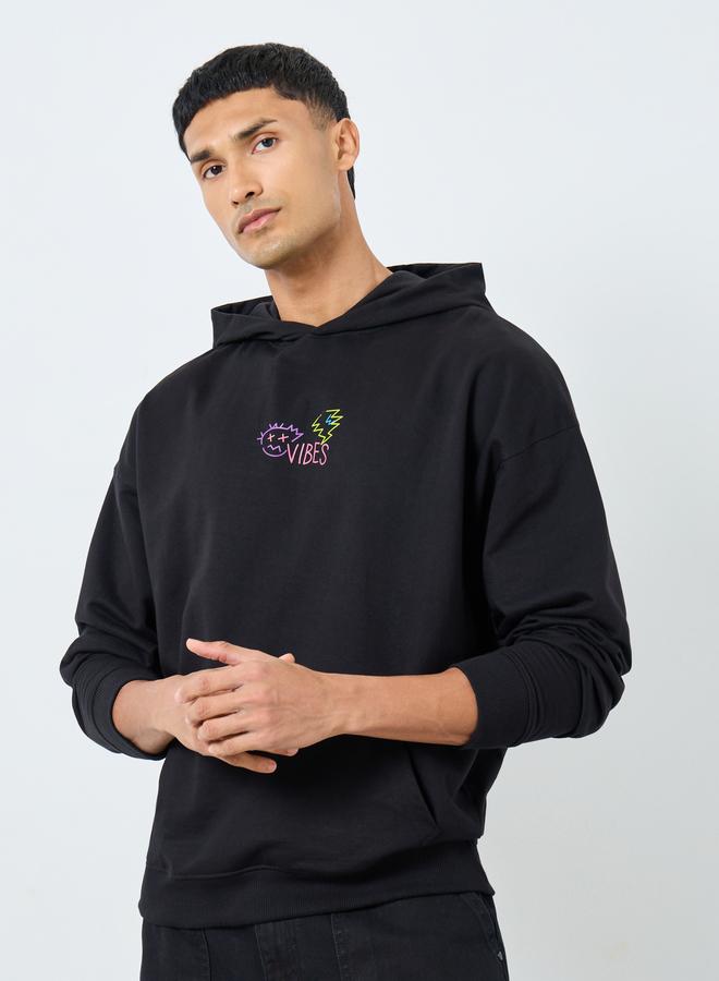 Styli Men Black Oversized Graphic Print Hoodie - Image 4