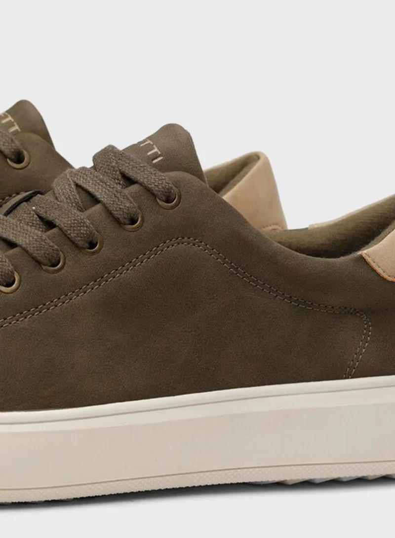 CCC Lanetti Low Top Sneaker