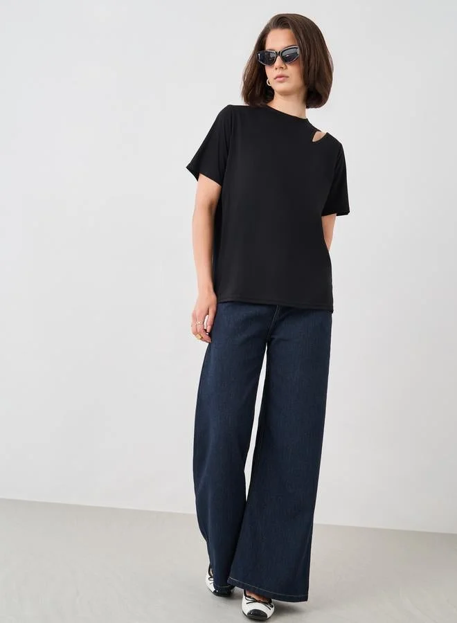 Take Two Take Two Solid Round Neck T-Shirt with Cut Out Detail