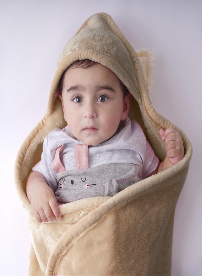 haus & kinder بطانية هاوس آند كيندر بغطاء رأس من الفرو للأطفال حديثي الولادة (من 0 إلى 6 أشهر)، 450 غرام/متر مربع، فائقة النعومة والدفء، 75×75 سم، بني، قطعة واحدة - Image 1