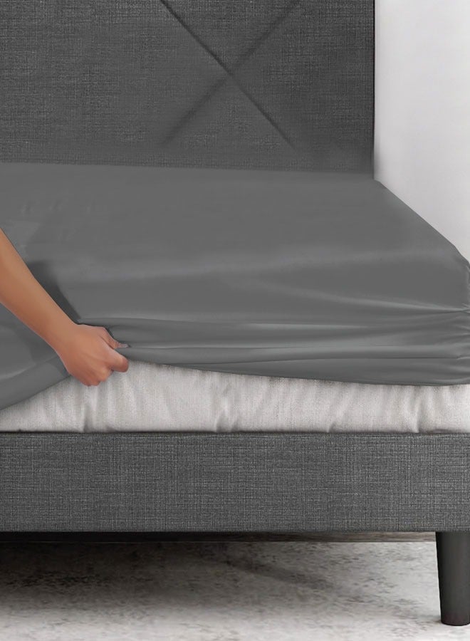 القيلولة زين طقم سرير كينج من سييستا زين – 1 ملاءة مطاطية، 1 ملاءة مسطحة، 1 غطاء لحاف و أغطية وسائد | ناعم للغاية، متين ومريح | لون رمادي أنيق | جودة فندقية - Image 3