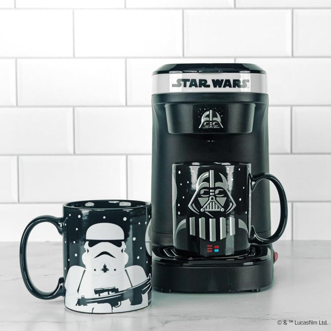 STAR WARS DARTH VADER AND STORMTROOPER SINGLE CUP COFFEE MAKER GIFT SET WITH 2 MUGS