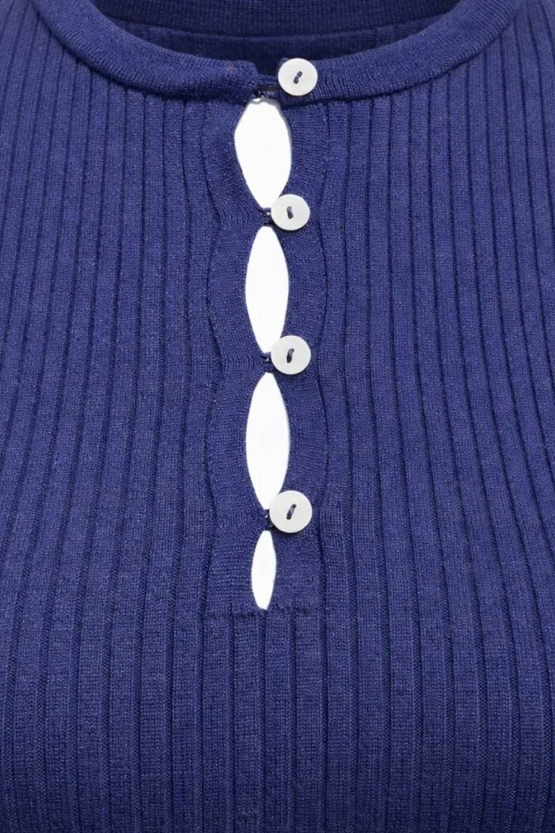 ميكسراي MIXRAY Button Detailed Crew Neck Sweater