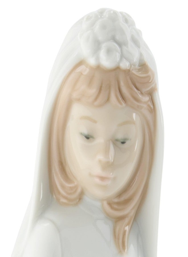NAO Girl Praying. Porcelain Communion Figure. - Image 5