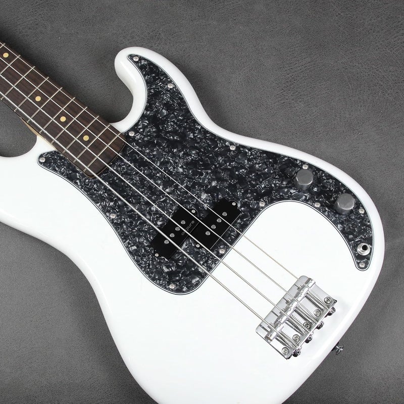FLEOR P Bass Pickguard Guitar Scratch Plate Pick Guard for 4 String American/Mexican Standard P Bass Style, 4Ply Black Pearl - Image 5