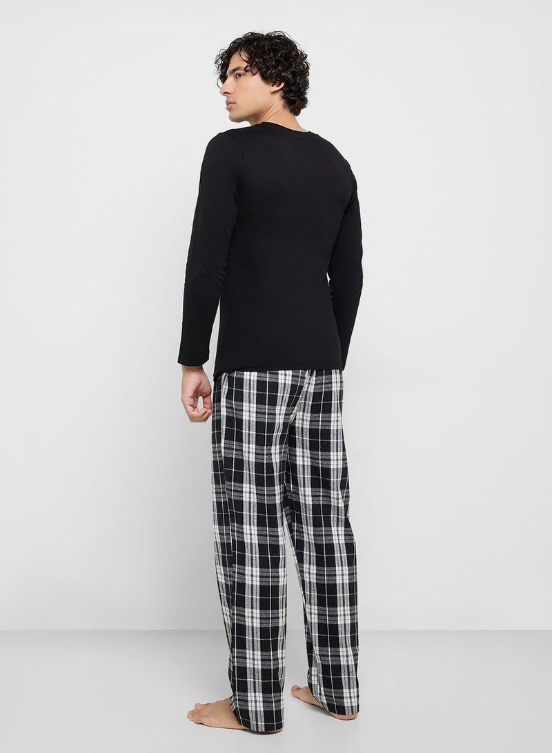 Seventy Five Men's Nightwear Sets  - Image 2