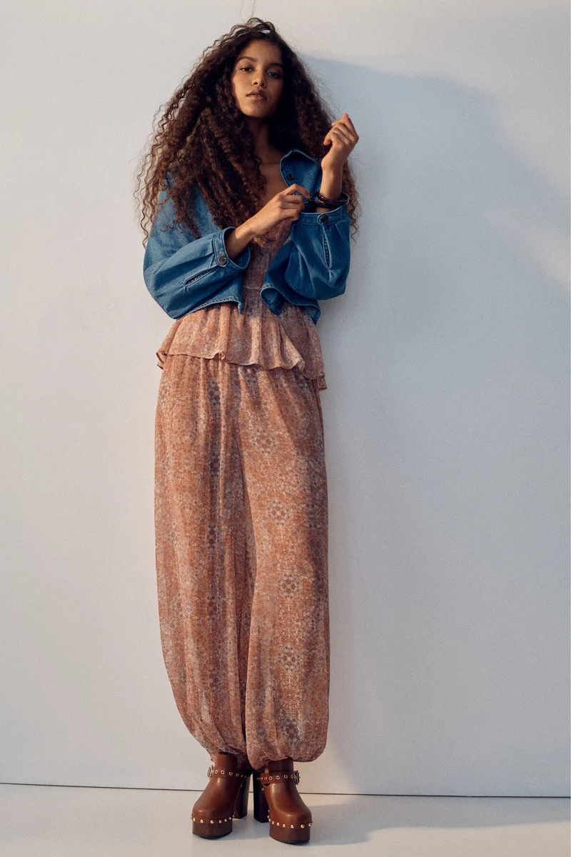 اتش اند ام بنطلون سهل الارتداء بقصة ساق منفوخة