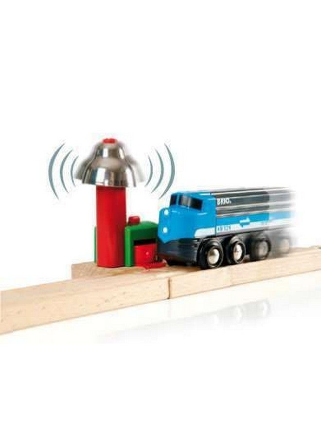 Brio Magnetic Bell Signal, Green - Accessory for Toy Train Sets, Ages 3 and Up - Image 4