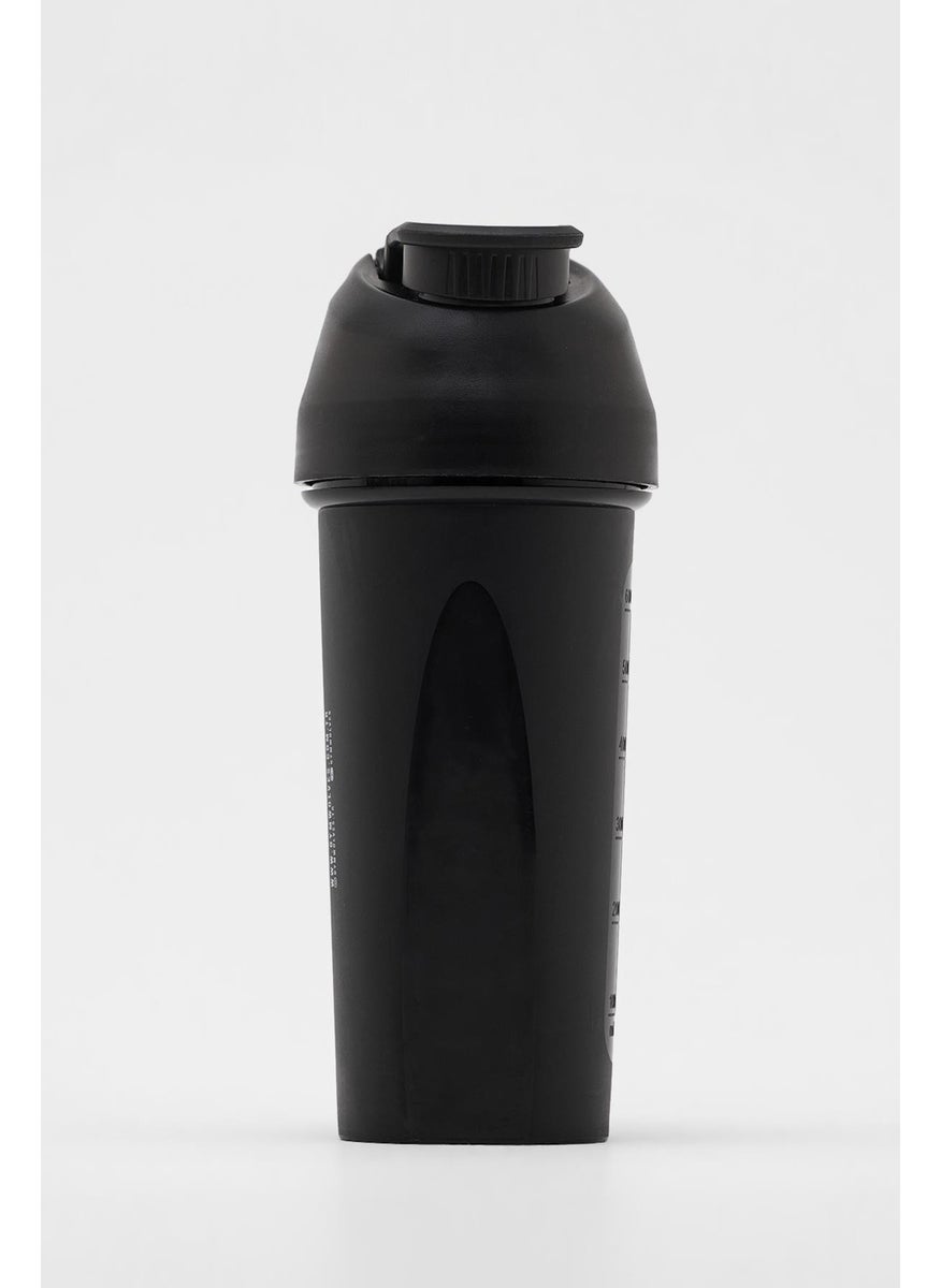 Black Shaker 600 ml - pzsku/Z9A6B3FBBDB9ECA11A583Z/45/_/1725613431/5aff4d68-6cf2-4d20-98c7-6b0c0027b311