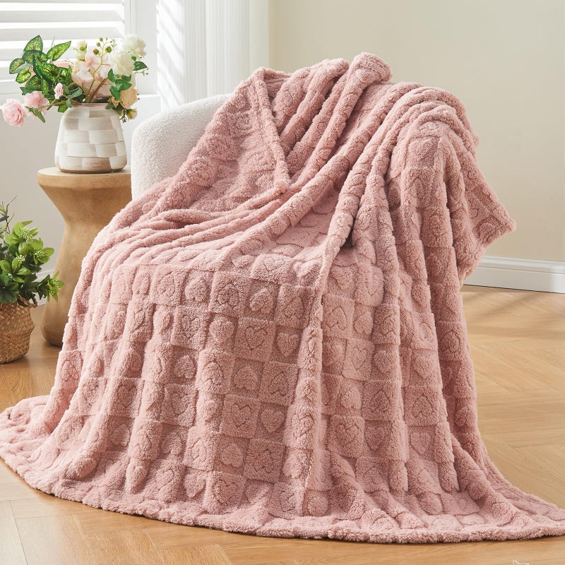 NEWCOSPLAY Super Soft Throw Blanket Pink Premium Silky Flannel Fleece 3D Heart Checkered Lightweight Bed Blanket All Season Use (Pink Heart  Throw(50""x70"")) - Image 1