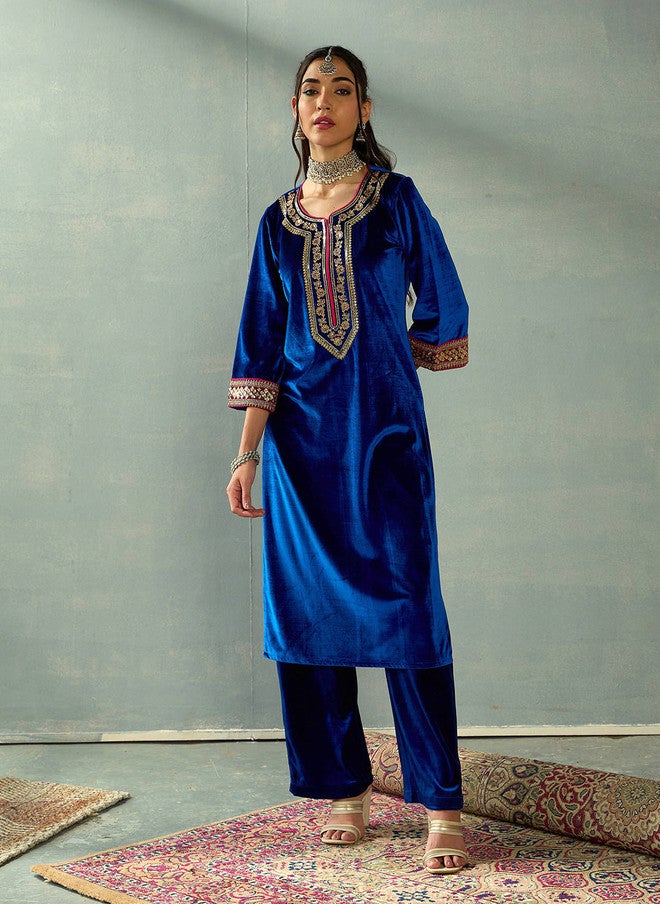 ساسافراس كُرتا نسائية مخملية بتطريز زردوزي - Image 2