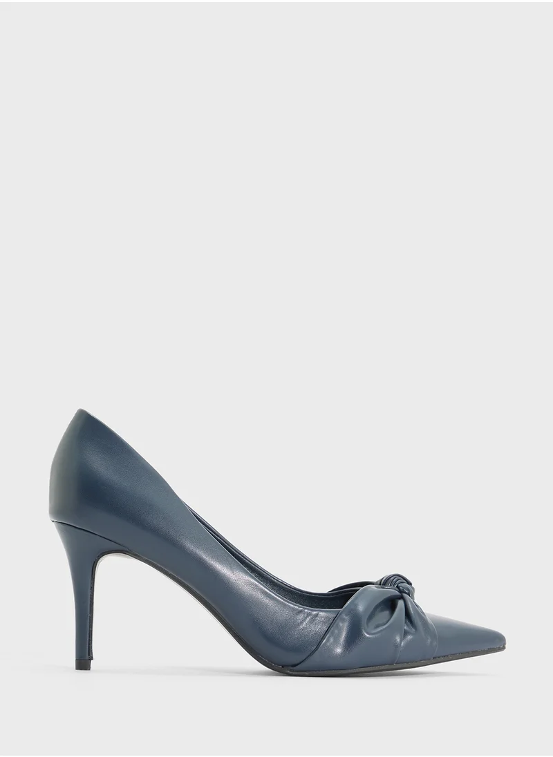 ELLA Pointed Pump With Knot Detail