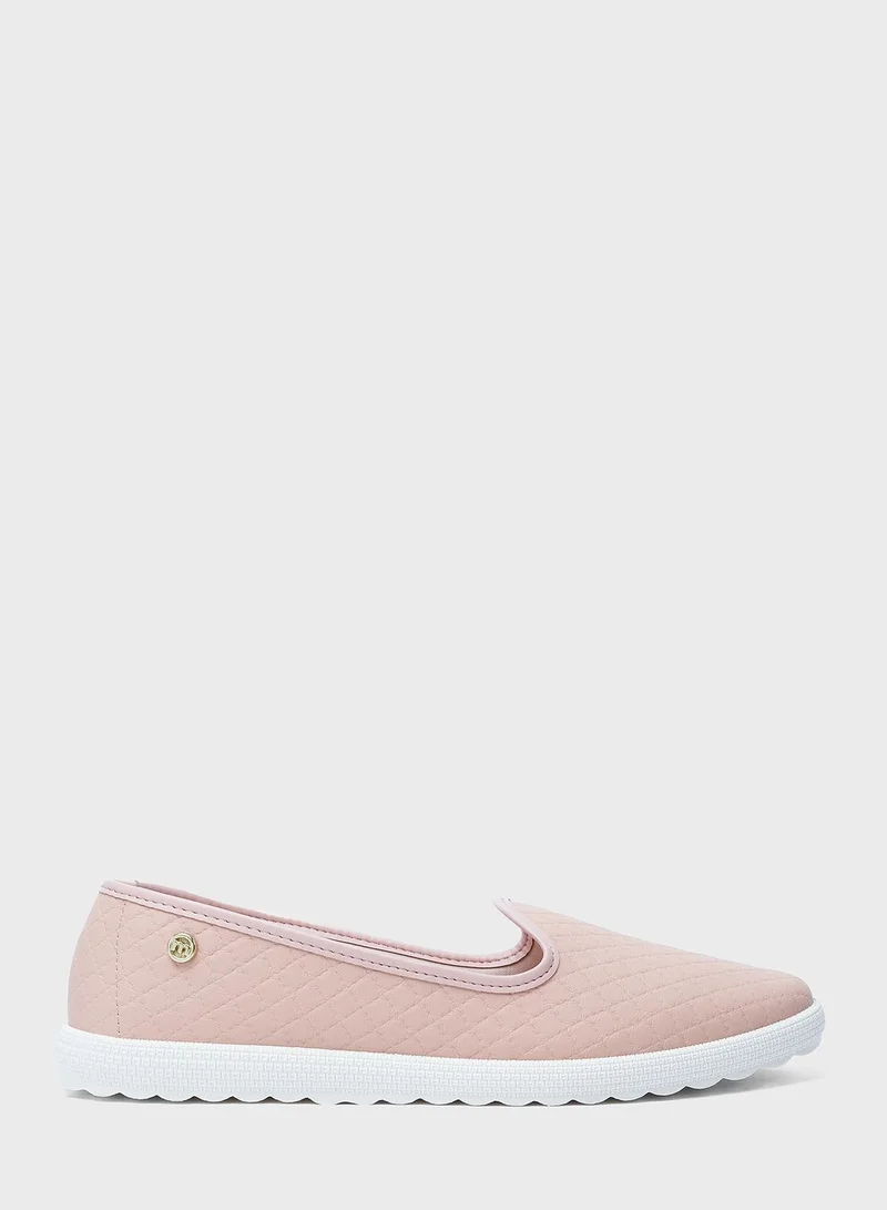 MOLECA Skyla Slip ons