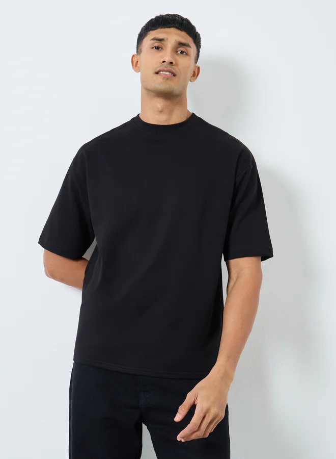 Styli Styli Men Black Oversized T-Shirt with Worldwide Print