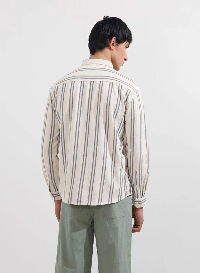 شركة المرآب الهندية Men Relaxed Fit Striped Cutaway Collar Full Sleeves Shirt
