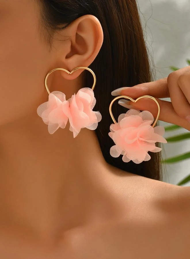 تايك تو أقراط حلقية ذهبية على شكل قلب بتفاصيل زهرة