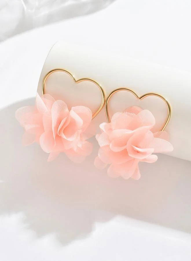 تايك تو أقراط حلقية ذهبية على شكل قلب بتفاصيل زهرة