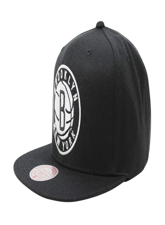Mitchell & Ness Brooklyn Nets Snapback Hat for Men - Black/White/Grey Bottom - Basketball Cap for Men - Image 3