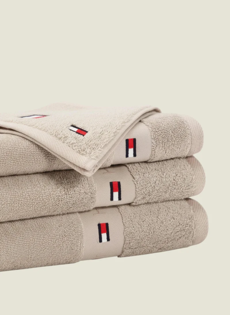 Tommy Hilfiger  Tommy Hilfiger 520 GSM Legend Towel - 40x60cm  | Best Price UAE