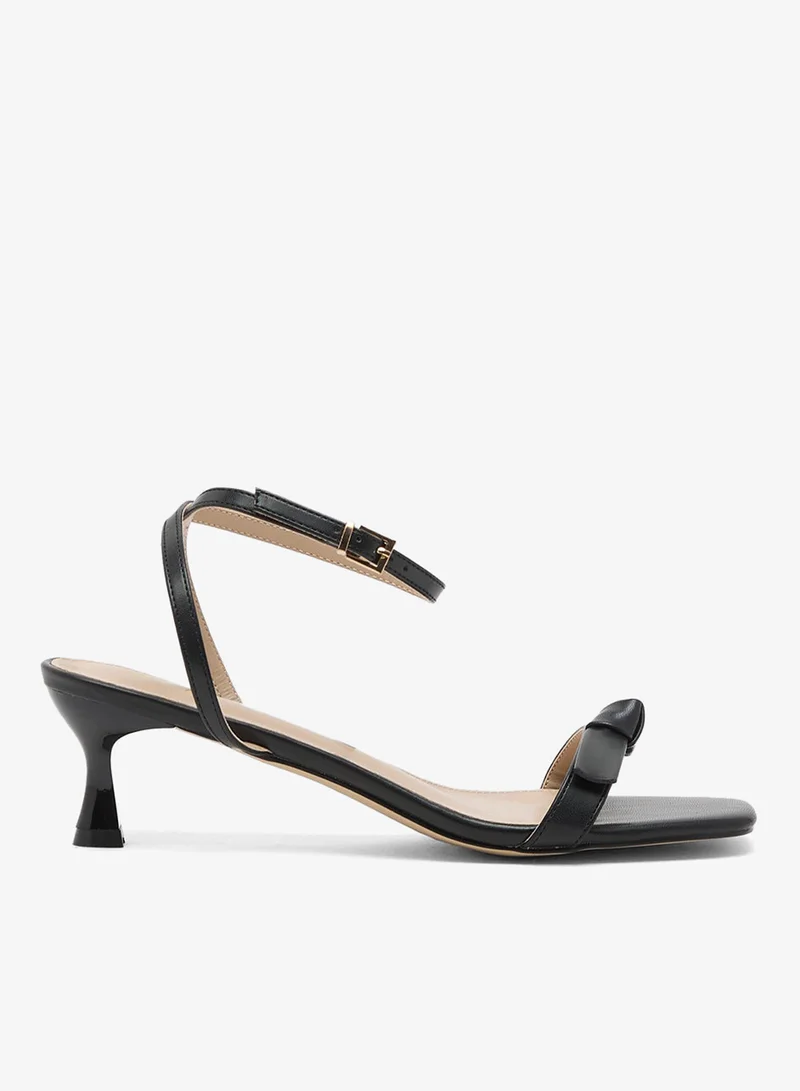 Ginger Mid Heel Sandle With Bow