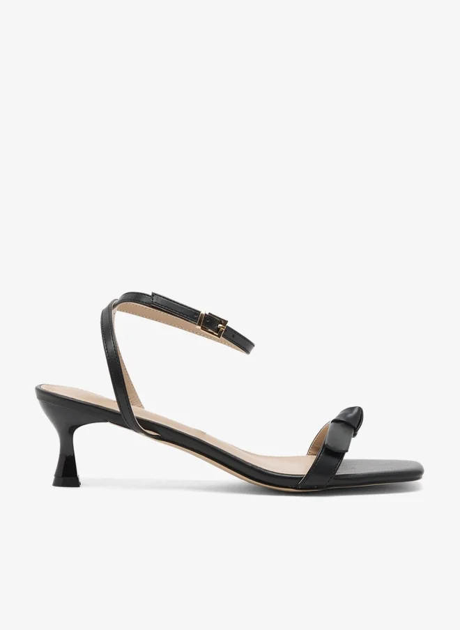 Ginger Mid Heel Sandle With Bow