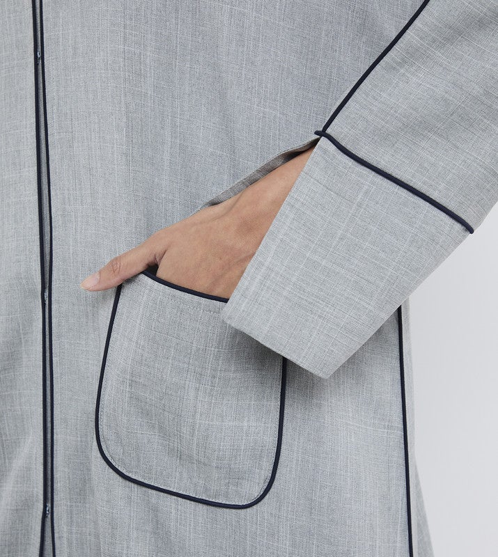 ROZA Elegant Grey Abaya with Pocket and contrast piping - Image 5