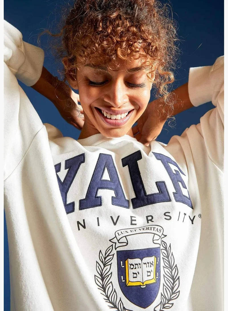 ديفاكتو Yale University Licenced Oversize Long Sleeve Sweatshirt