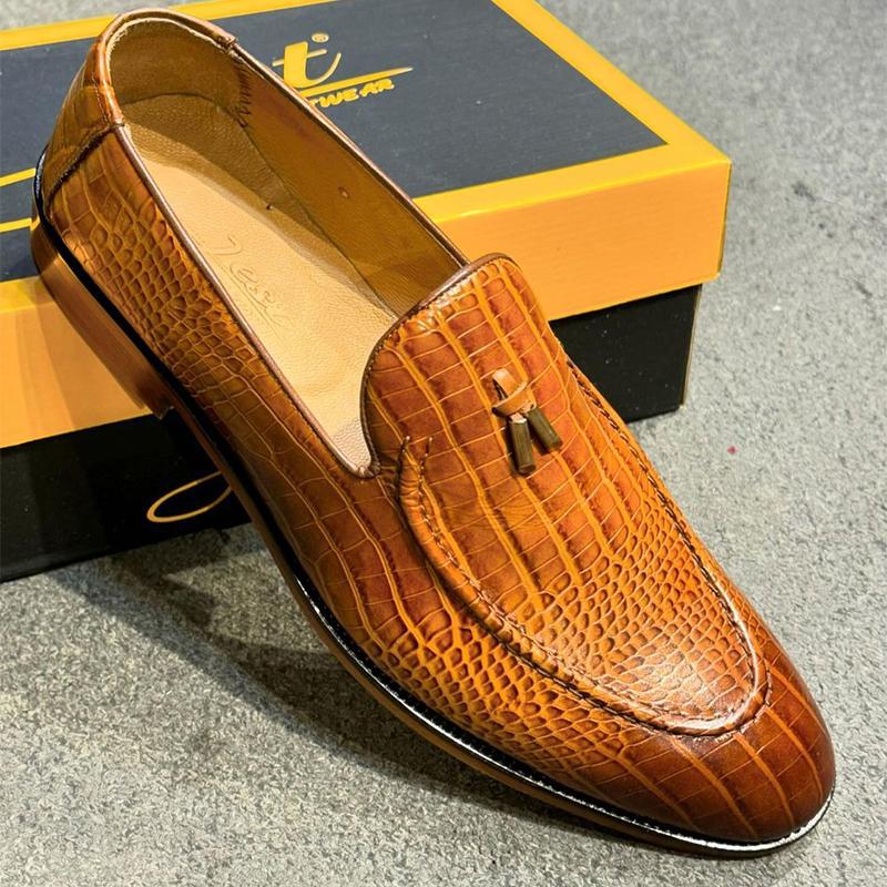 Dropshipping 2026 Men'S Formal Loafers Creative Casual Tassel Men'S Shoes Trade - Image 3