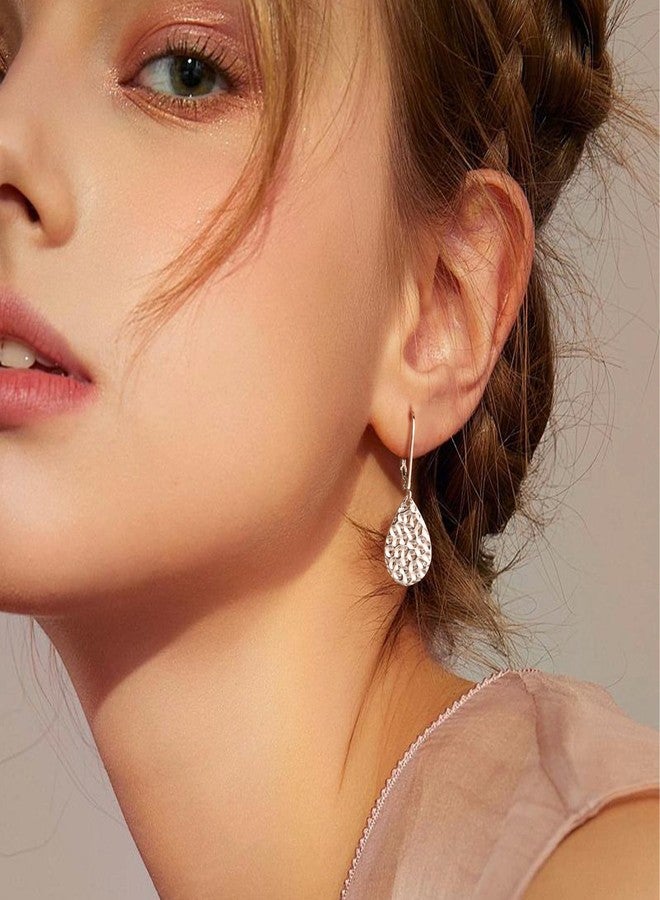 أليكس كرافت أقراط متدلية على شكل دمعة من الفضة الإسترلينية من أليكس كرافت للنساء، أقراط فضية مضادة للحساسية، أقراط متدلية على شكل دمعة بمشبك خلفي، أقراط متدلية مطروقة للنساء، هدايا مجوهرات - Image 2