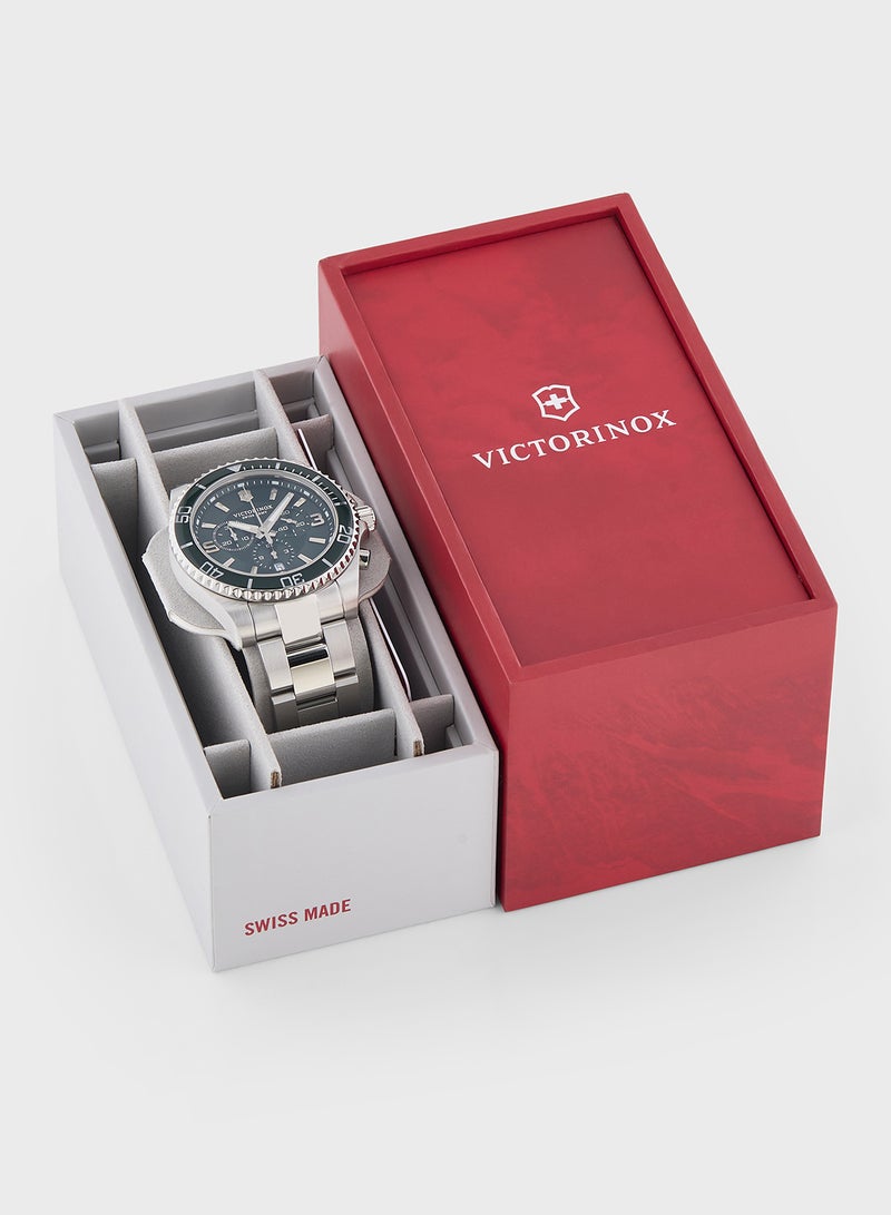 Victorinox Maverick  Analog Watch  - Image 5