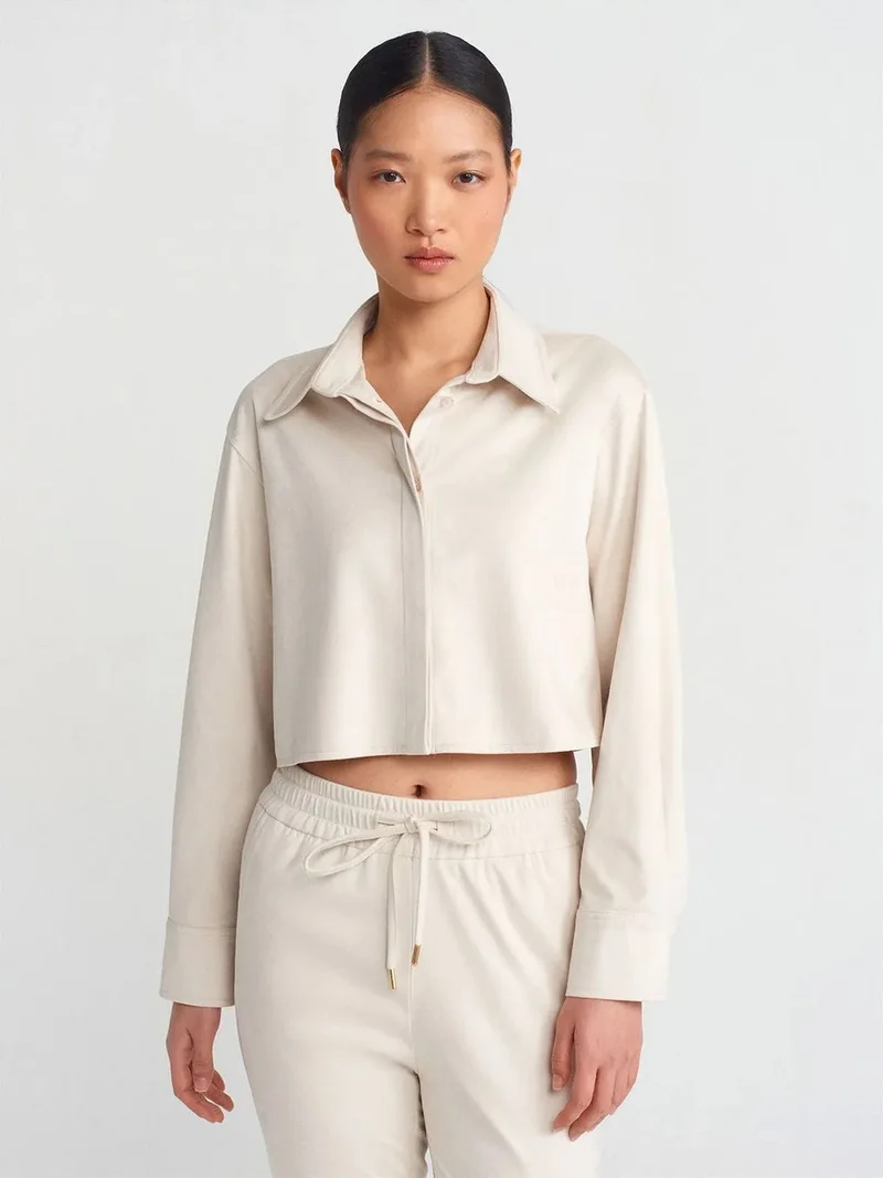 ديلفين Dilvin Women's Cropped Faux Suede Button Shirt
