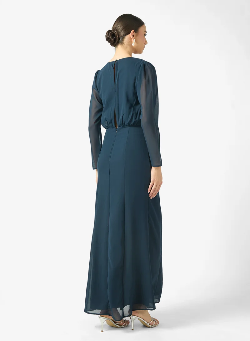 مايا Embroidered Detail Side Slit Maxi Dress