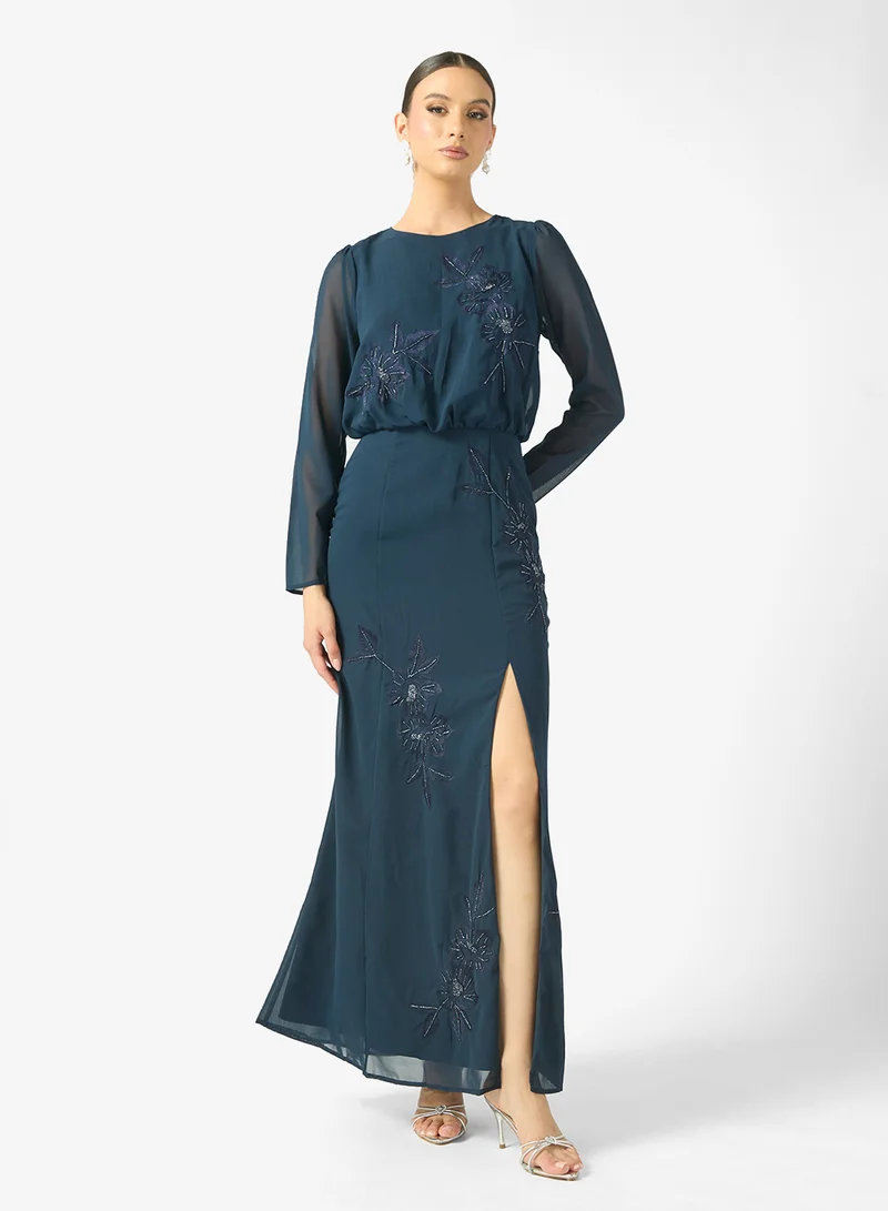 مايا Embroidered Detail Side Slit Maxi Dress