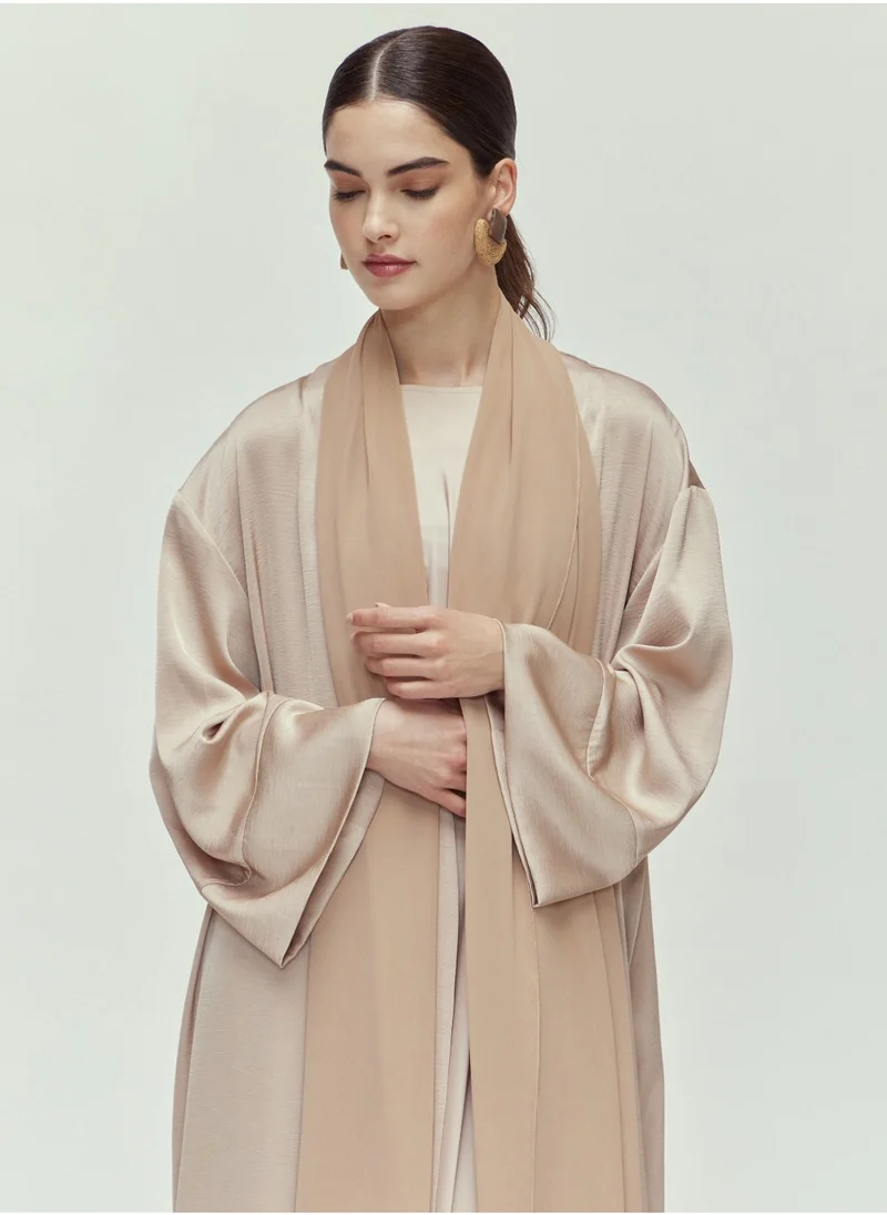 CHASE Essential Abaya